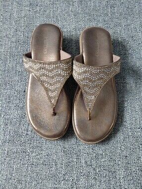Metro Y2K Style Antique Gold Thong Rhinestone Sandals Size 37/US 7